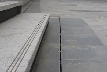 Slot drainage for external areas